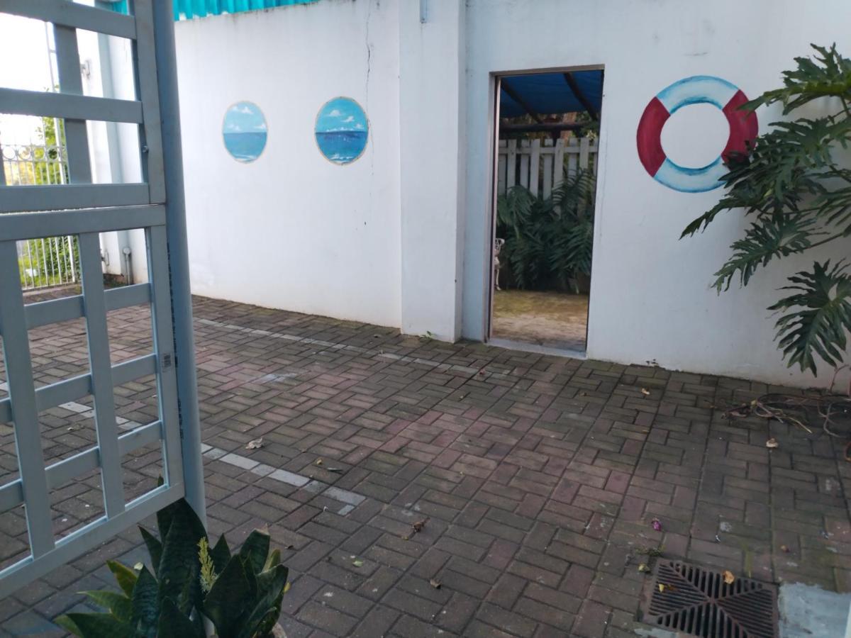 Beach Wood Cottages シェリービーチ エクステリア 写真